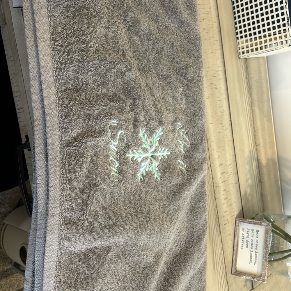 Let it snow gray towels